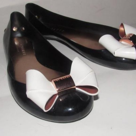 Ted Baker Black Leather Exaggerated White Bow - Picture 8 of 13